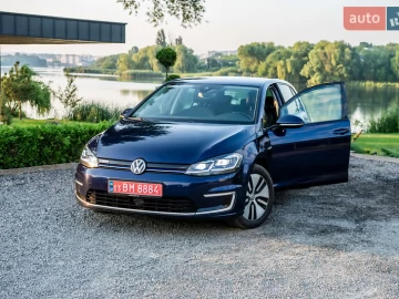 Авто Volkswagen E-Golf 2017 № 7809792