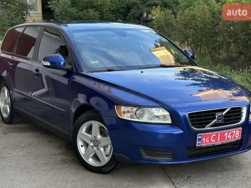 Авто Volvo V50 2010 № 7809824