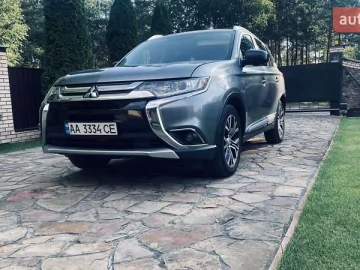 Авто Mitsubishi Outlander 2018 № 7809900
