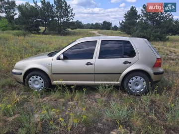 Авто Volkswagen Golf 2002 № 7810205