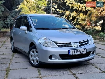 Авто Nissan Tiida 2010 № 7810287