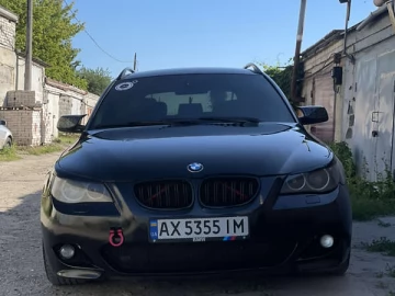 Авто BMW 5 Series 2004 № 7810390