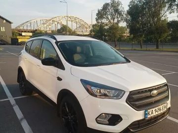 Авто Ford Escape 2018 № 7810418