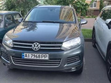 Авто Volkswagen Touareg 2010 № 7810525