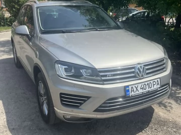 Авто Volkswagen Touareg 2016 № 7810558