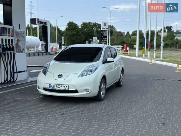 Авто Nissan Leaf 2012 № 7810988
