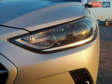 Авто Hyundai Avante 2017 № 7811022