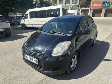 Авто Toyota Yaris 2006 № 7811098