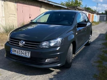 Авто Volkswagen Polo 2017 № 7811300