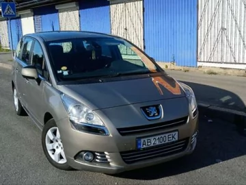 Авто Peugeot 5008 2010 № 7811416