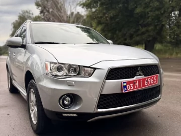 Авто Mitsubishi Outlander Xl 2010 № 7811452