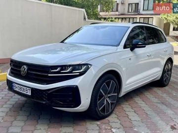 Авто Volkswagen Touareg 2023 № 7811513