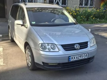 Авто Volkswagen Touran 2005 № 7811528