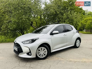 Авто Toyota Yaris 2020 № 7811891