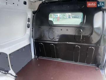 Авто Renault Kangoo 2018 № 7811917