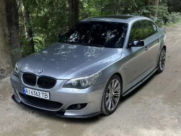 Авто BMW 5 Series 2004 № 7811936