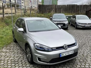Авто Volkswagen E-Golf 2018 № 7812162
