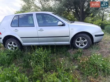 Авто Volkswagen Golf 2003 № 7812192
