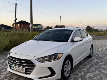 Авто Hyundai Elantra 2018 № 7812284