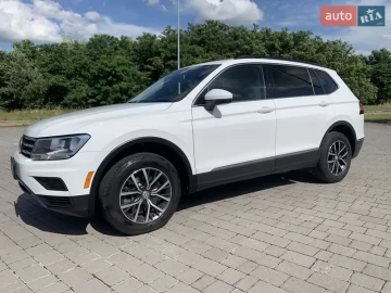 Авто Volkswagen Tiguan 2020 № 7812311