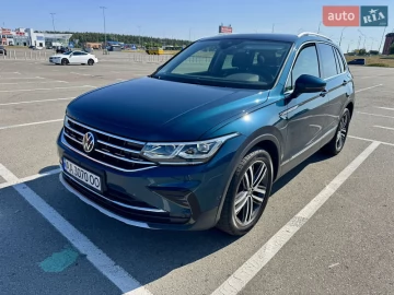 Авто Volkswagen Tiguan 2022 № 7812329