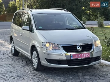 Авто Volkswagen Touran 2010 № 7812355