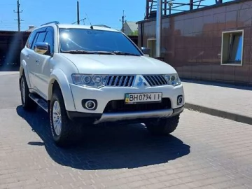 Авто Mitsubishi Pajero Sport 2012 № 7812561