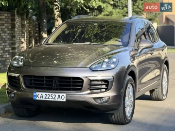 Авто Porsche Cayenne 2015 № 7812570