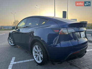 Авто Tesla Model Y 2022 № 7812573