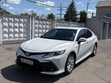 Авто Toyota Camry 2023 № 7812574