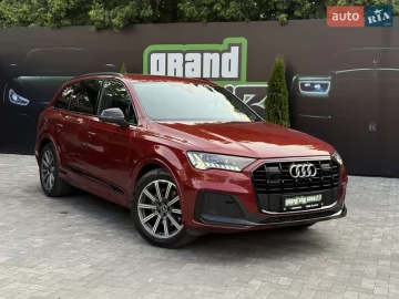 Авто Audi Q7 2021 № 7812582
