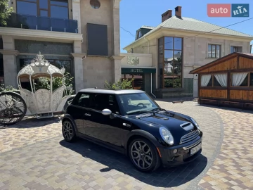 Авто MINI Hatch 2005 № 7812623