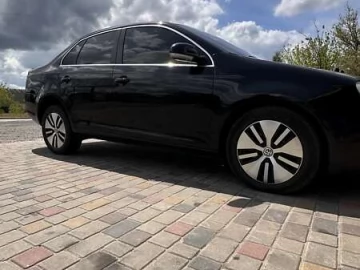Авто Volkswagen Jetta 2009 № 7812627