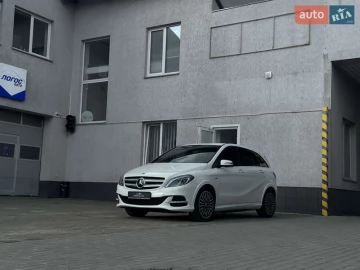 Авто Mercedes B-Class 2017 № 7812648