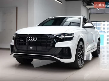 Авто Audi Q8 2022 № 7812685