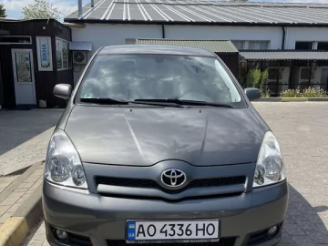 Авто Toyota Corolla Verso 2004 № 7812829