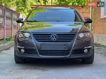 Авто Volkswagen Passat 2010 № 7812853
