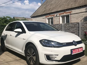 Авто Volkswagen E-Golf 2020 № 7812984