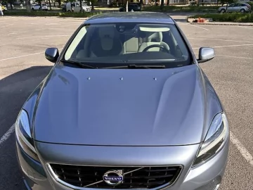 Авто Volvo V40 2017 № 7813112