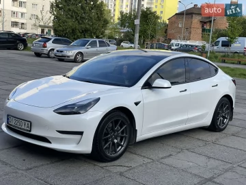 Авто Tesla Model 3 2022 № 7813123