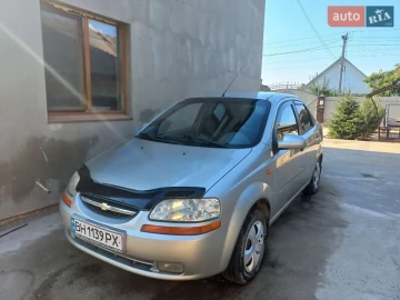 Авто Chevrolet Aveo 2005 № 7813159