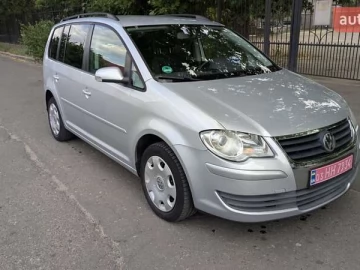 Авто Volkswagen Touran 2008 № 7813213