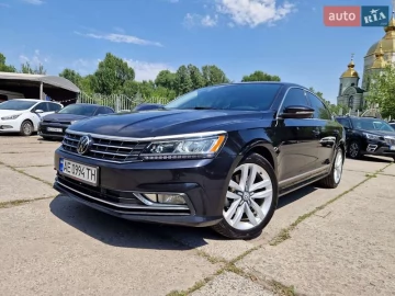 Авто Volkswagen Passat 2017 № 7813274