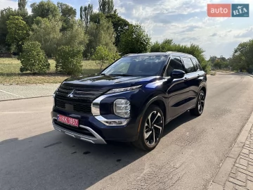 Авто Mitsubishi Outlander 2022 № 7813303