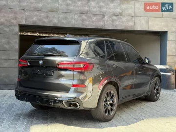Авто BMW X5 2022 № 7813315