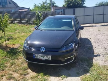 Авто Volkswagen E-Golf 2015 № 7813411