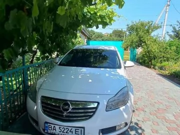 Авто Opel Insignia 2011 № 7813458