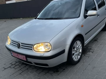 Авто Volkswagen Golf 1999 № 7813488