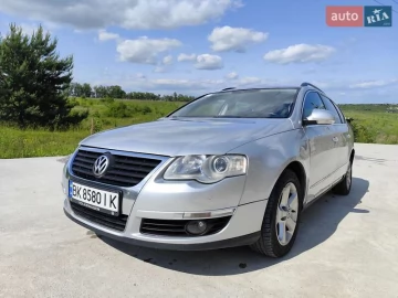 Авто Volkswagen Passat 2010 № 7813524