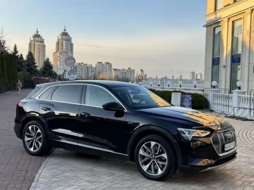 Авто Audi E-Tron 2019 № 7813662